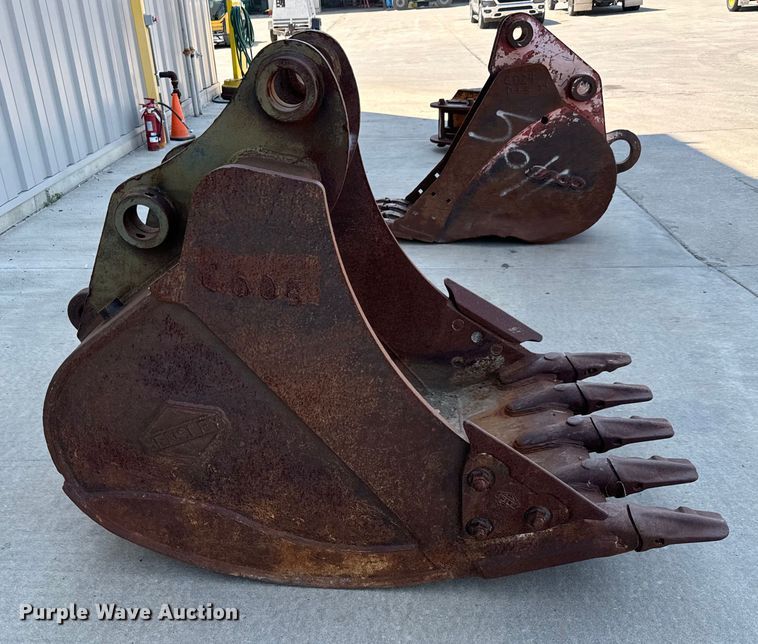 image for item LF9910 Hensley PC2106 bucket 