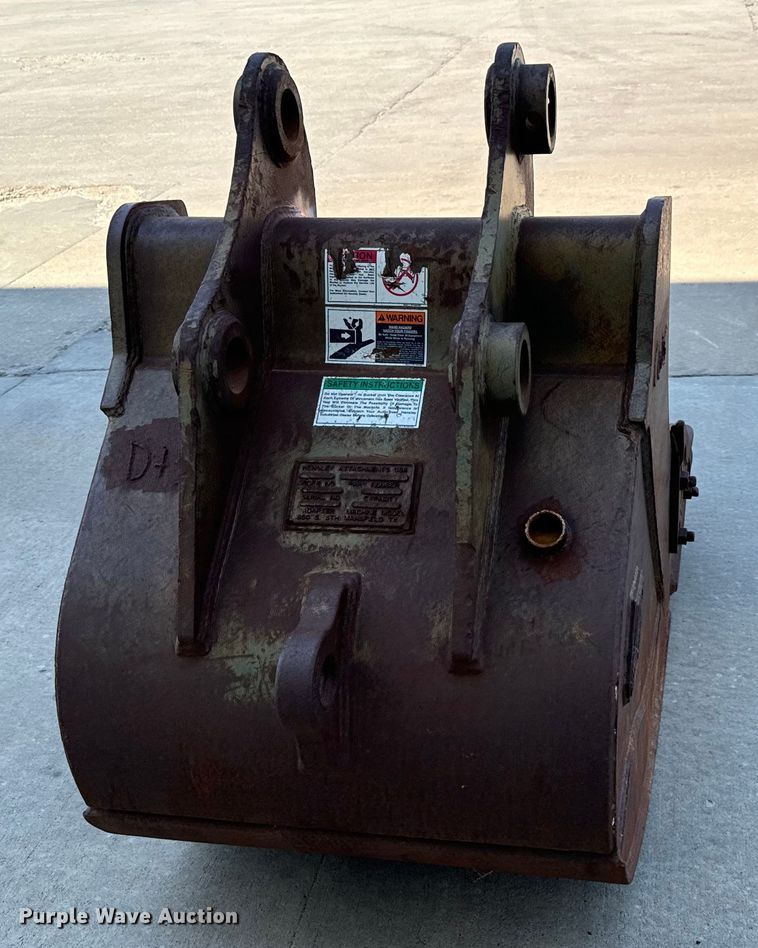 image for item LF9910 Hensley PC2106 bucket 