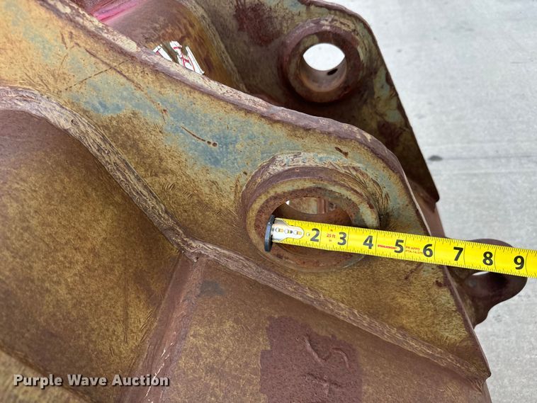 image for item LF9910 Hensley PC2106 bucket 