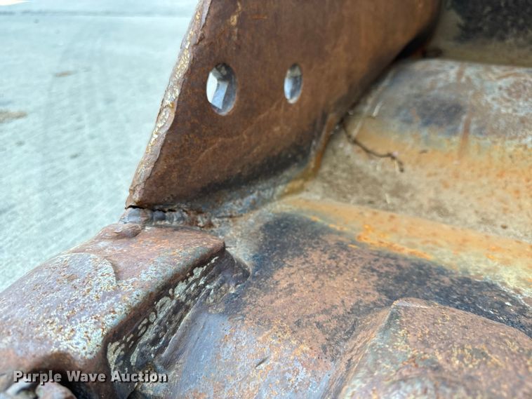 image for item LF9911 Esco bucket 