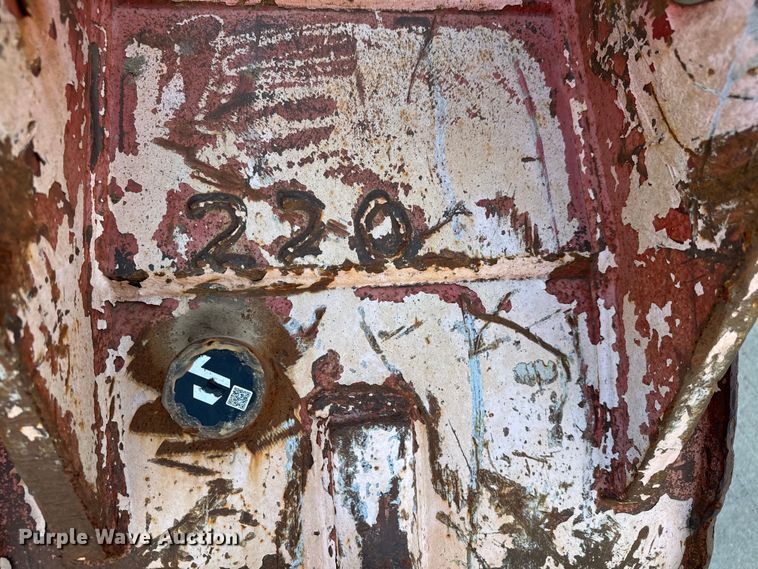 image for item LF9911 Esco bucket 