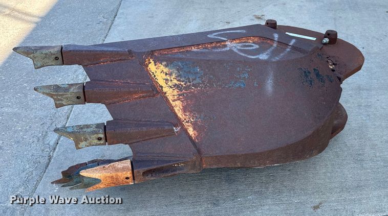 image for item LF9912 Hensley v-bottom bucket