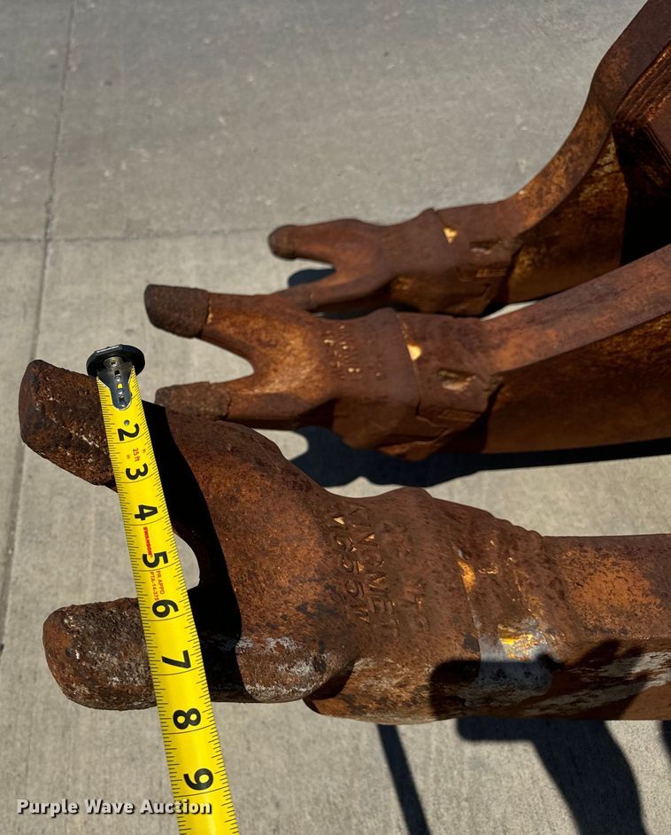 image for item LF9913 LEA multi-ripper