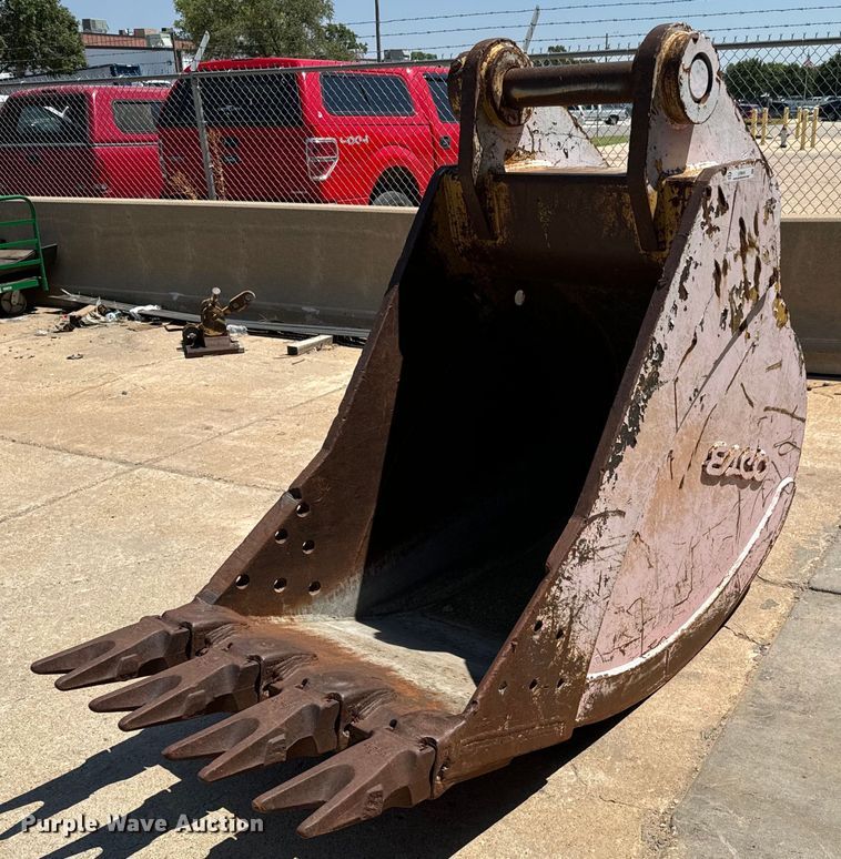 image for item LF9916 Esco bucket 