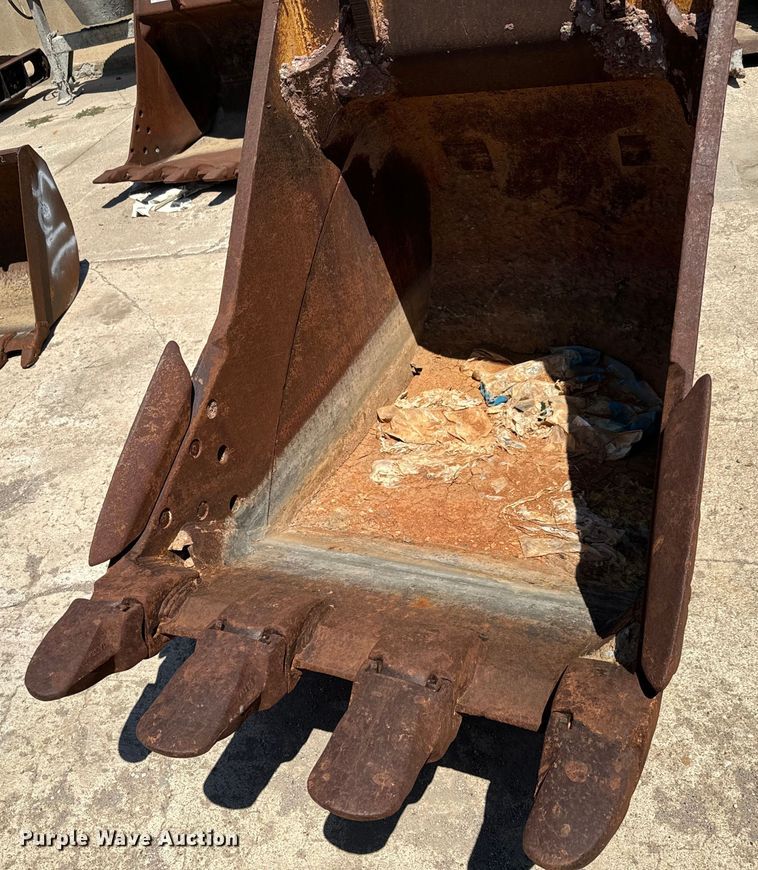 image for item LF9917 Esco bucket 