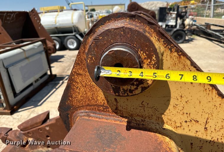 image for item LF9917 Esco bucket 