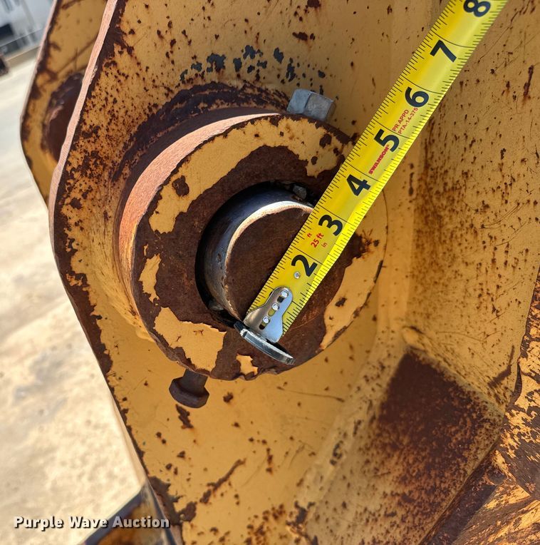 image for item LF9917 Esco bucket 