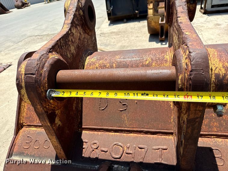 image for item LF9918 Entek bucket 