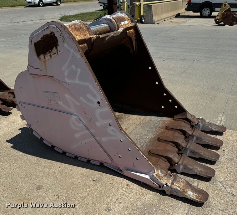 image for item LF9924 Caterpillar  bucket 