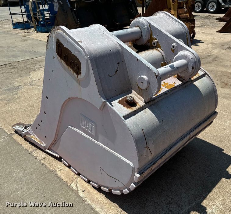 image for item LF9924 Caterpillar  bucket 