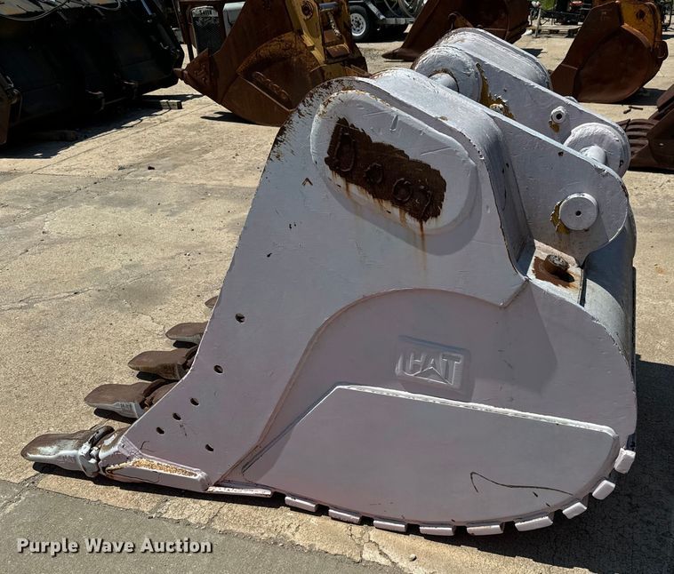 image for item LF9924 Caterpillar  bucket 