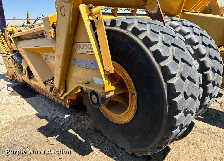 image for item LF9925 2008 K-Tec 1233 scraper