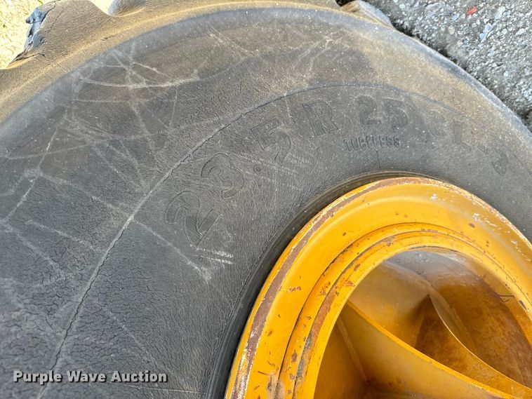 image for item LF9925 2008 K-Tec 1233 scraper