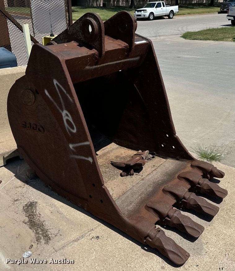 image for item LF9926 Esco bucket 