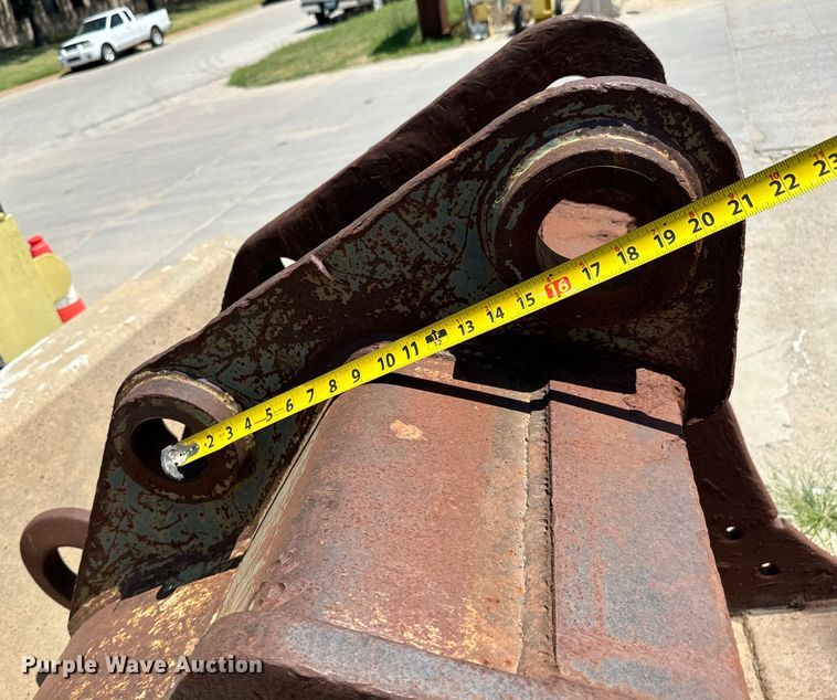 image for item LF9926 Esco bucket 