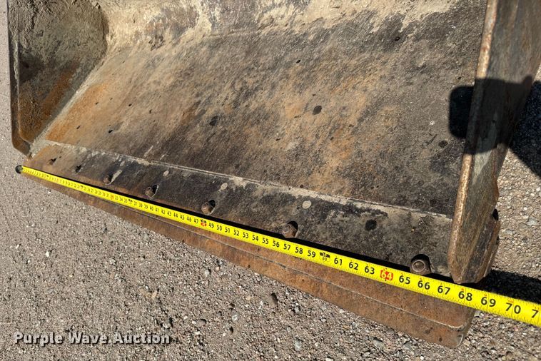 image for item LF9940 2007 Caterpillar  236B2 skid steer loader