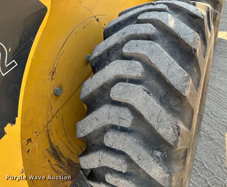 image for item LF9940 2007 Caterpillar  236B2 skid steer loader