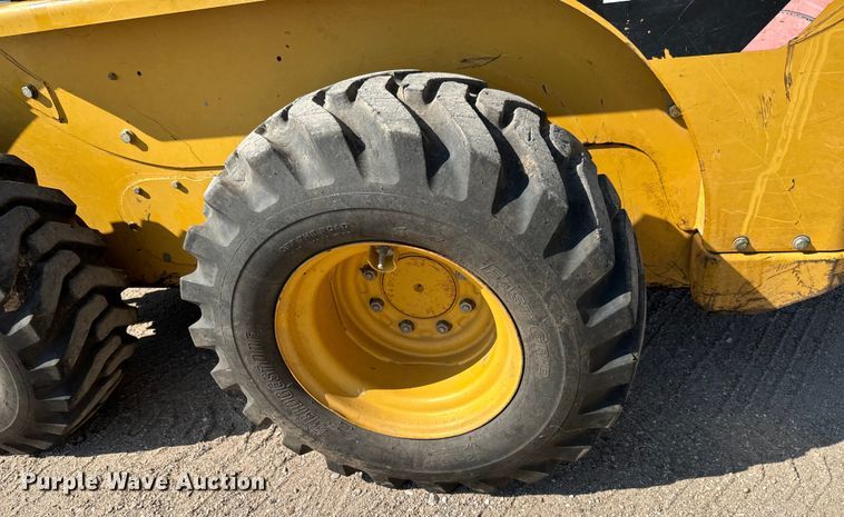 image for item LF9940 2007 Caterpillar  236B2 skid steer loader