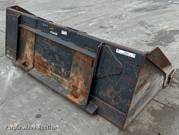 image for item LF9946 Bobcat  74 HD C/I skid steer bucket