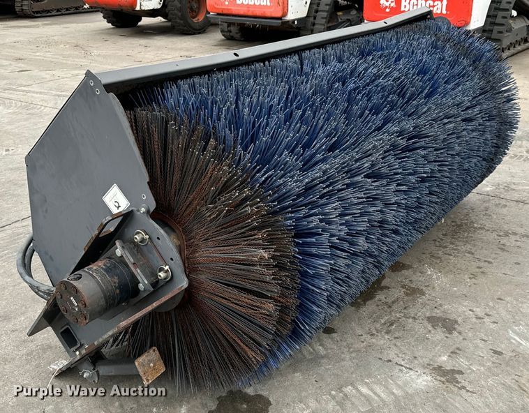 image for item LF9947 2018 CNH Industrial skid steer broom