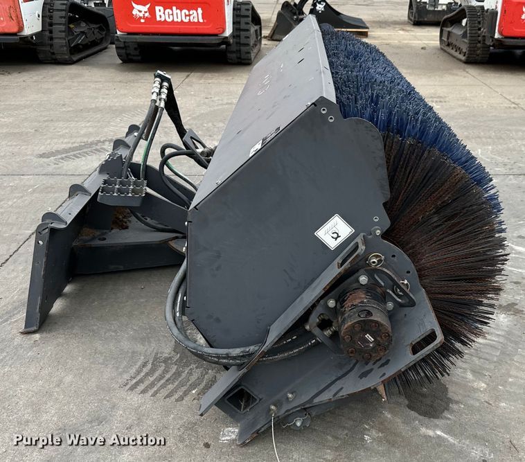 image for item LF9947 2018 CNH Industrial skid steer broom