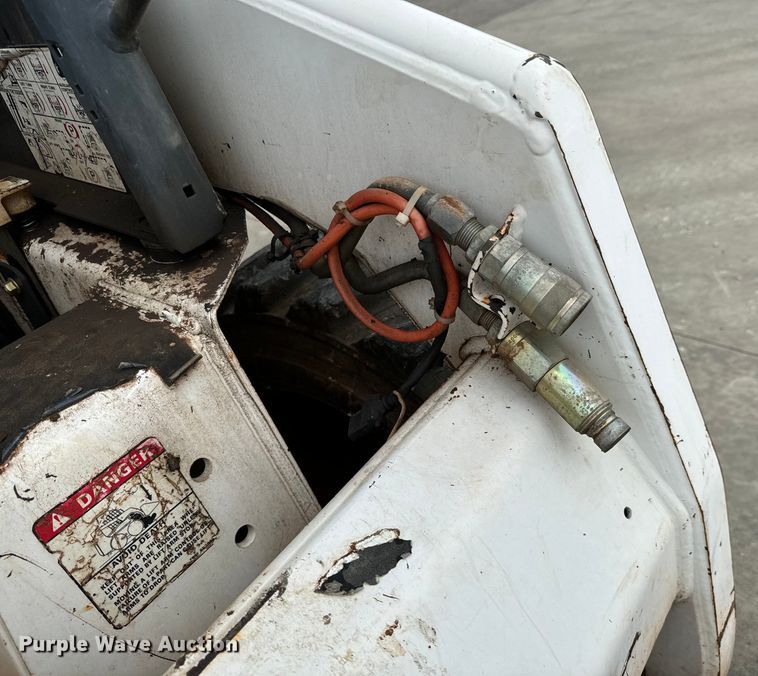 image for item LF9953 1993 Bobcat 753 skid steer loader