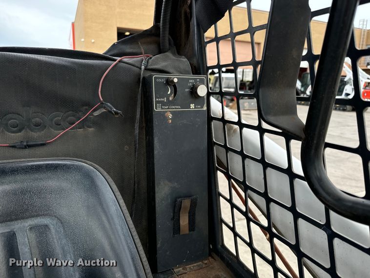 image for item LF9953 1993 Bobcat 753 skid steer loader