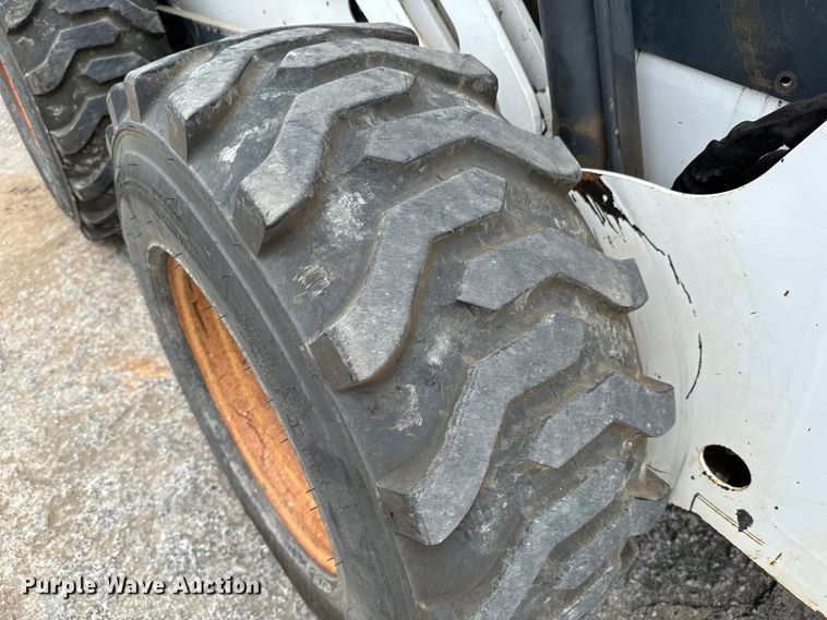 image for item LF9961 1998 Bobcat 873 skid steer loader
