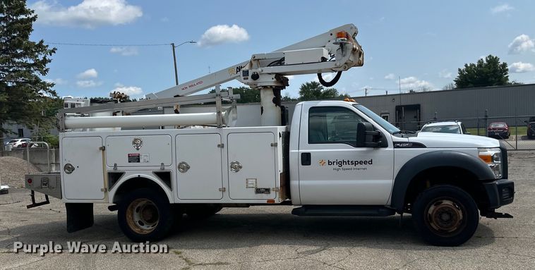 image for item LR9409 2013 Ford  F450 Super Duty XL bucket truck