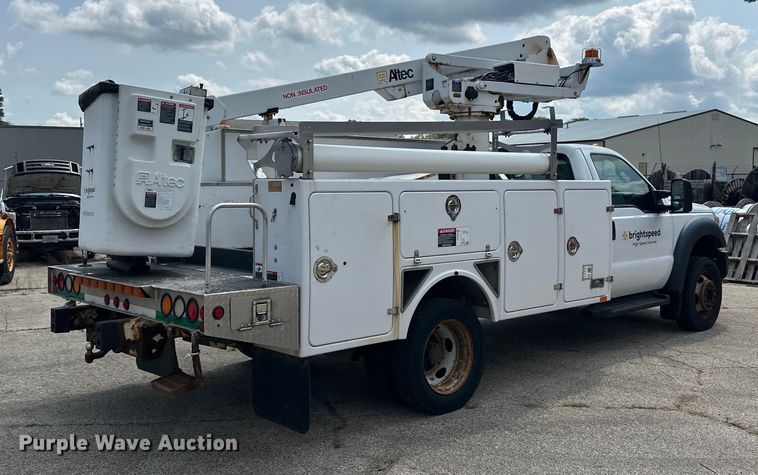 image for item LR9409 2013 Ford  F450 Super Duty XL bucket truck