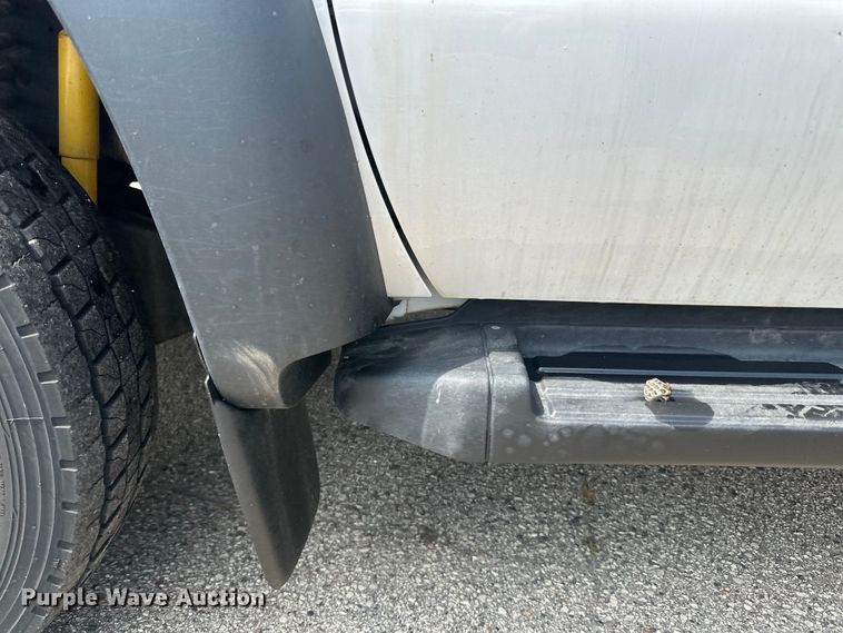 image for item LR9409 2013 Ford  F450 Super Duty XL bucket truck