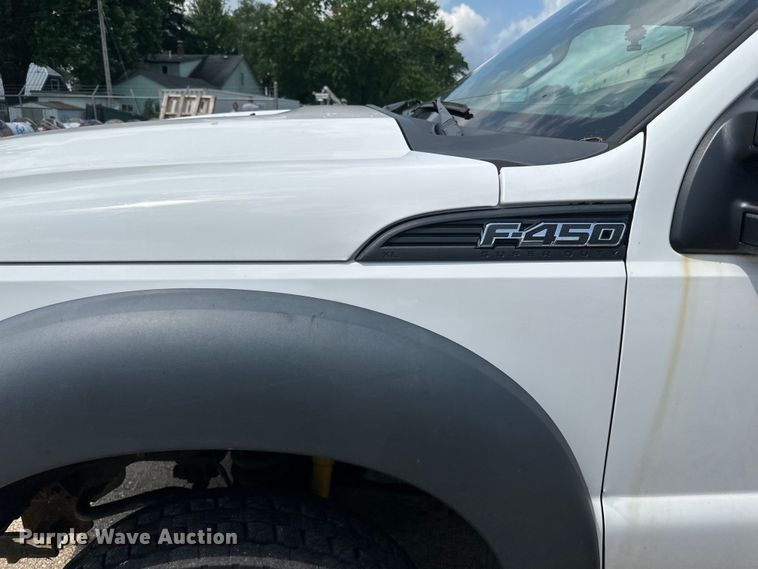 image for item LR9409 2013 Ford  F450 Super Duty XL bucket truck