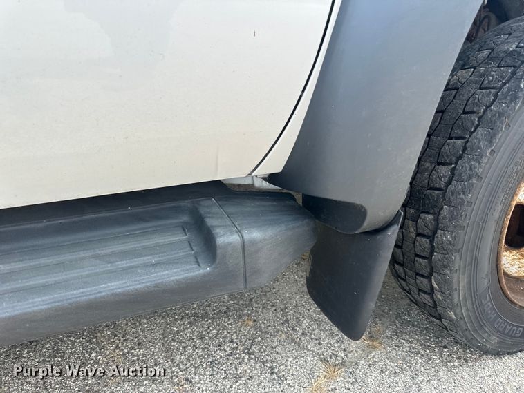 image for item LR9409 2013 Ford  F450 Super Duty XL bucket truck