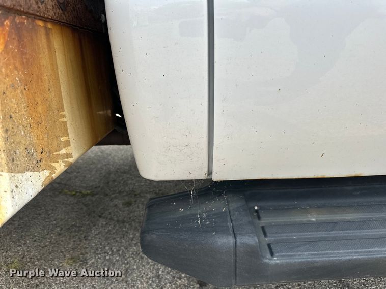 image for item LR9409 2013 Ford  F450 Super Duty XL bucket truck