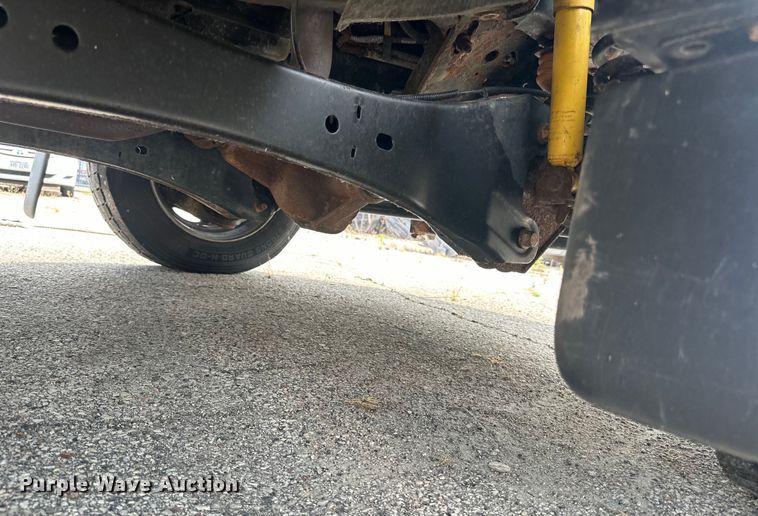 image for item LR9409 2013 Ford  F450 Super Duty XL bucket truck