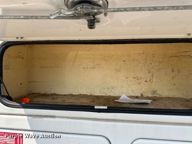 image for item LR9409 2013 Ford  F450 Super Duty XL bucket truck