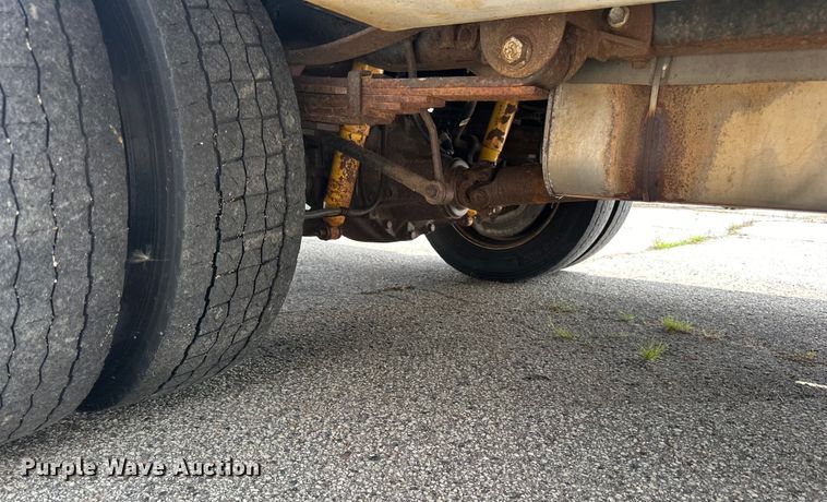 image for item LR9409 2013 Ford  F450 Super Duty XL bucket truck