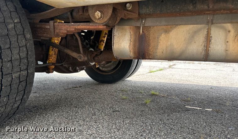 image for item LR9409 2013 Ford  F450 Super Duty XL bucket truck