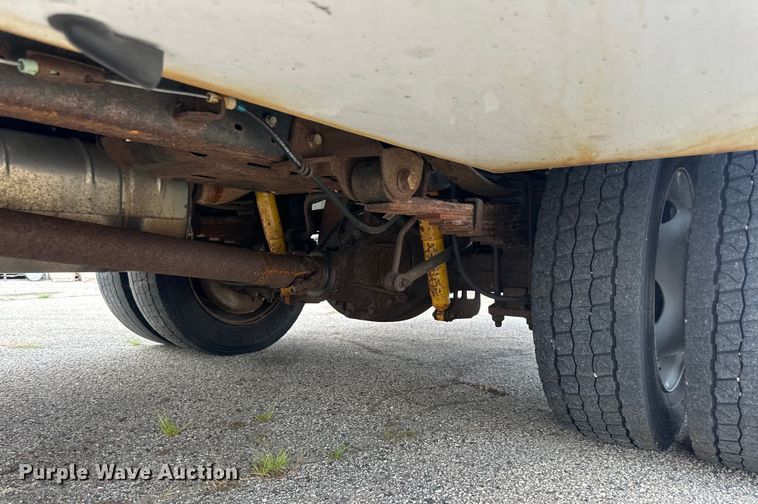 image for item LR9409 2013 Ford  F450 Super Duty XL bucket truck