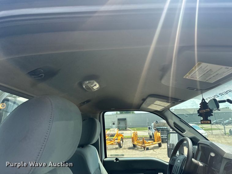 image for item LR9409 2013 Ford  F450 Super Duty XL bucket truck