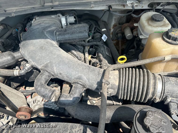 image for item LR9409 2013 Ford  F450 Super Duty XL bucket truck