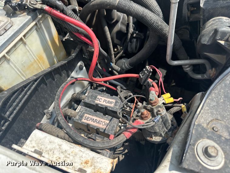 image for item LR9409 2013 Ford  F450 Super Duty XL bucket truck