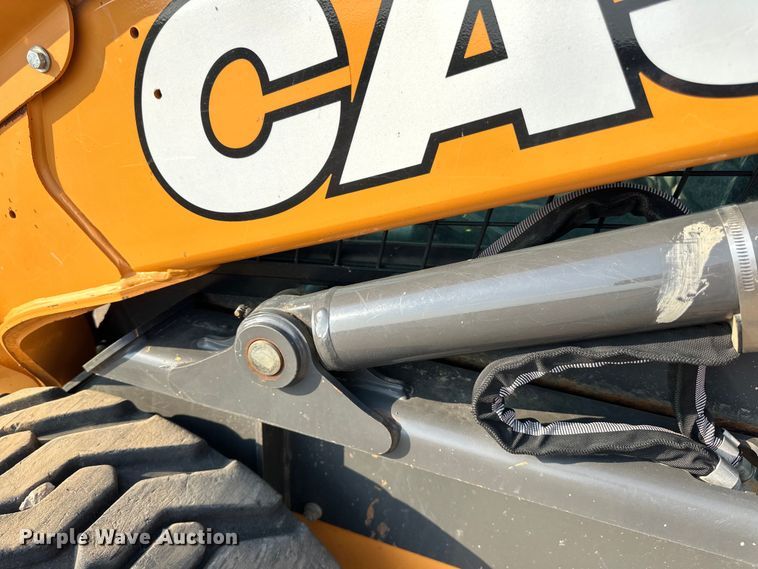 image for item LR9419 2020 Case SV280B skid steer loader