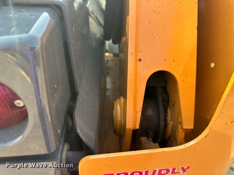 image for item LR9419 2020 Case SV280B skid steer loader