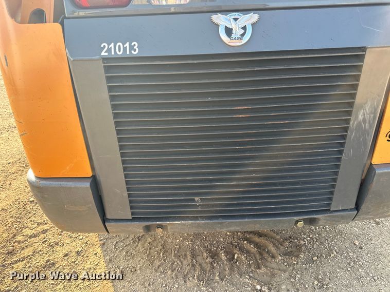 image for item LR9419 2020 Case SV280B skid steer loader