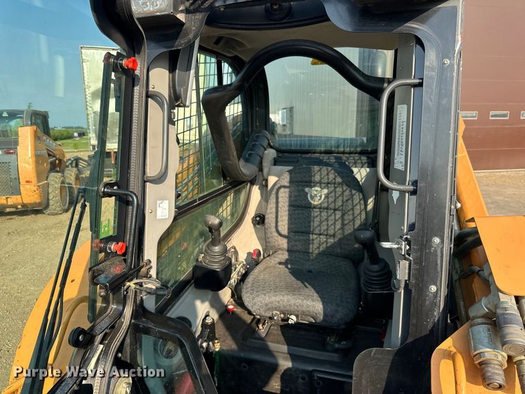 image for item LR9419 2020 Case SV280B skid steer loader