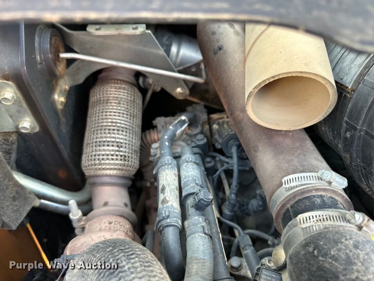 image for item LR9419 2020 Case SV280B skid steer loader