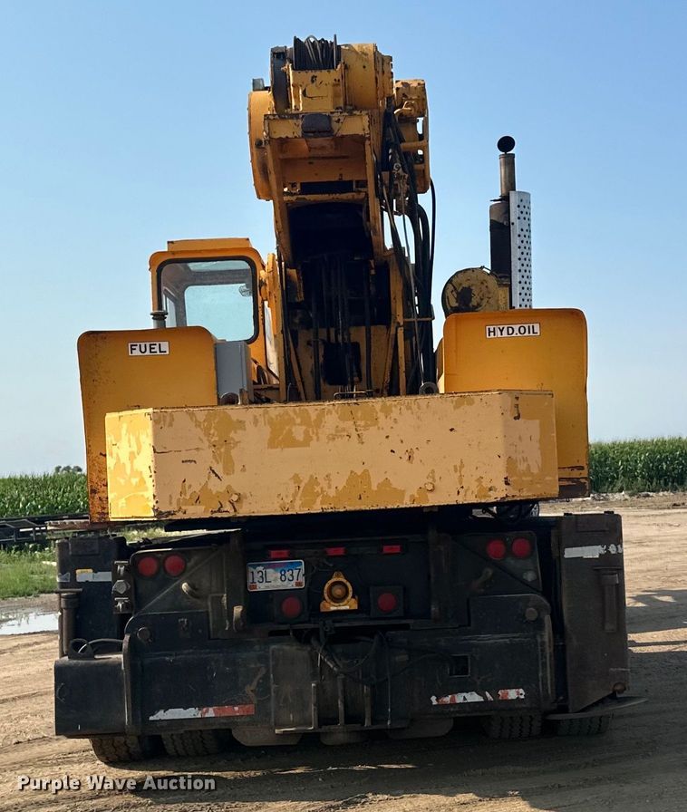 image for item LR9424 1971 Grove TM600 crane