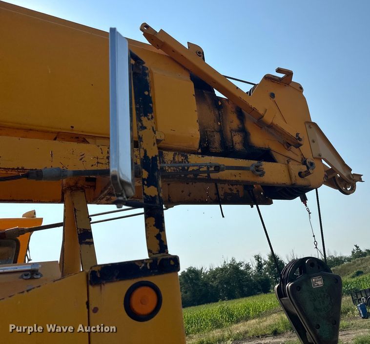 image for item LR9424 1971 Grove TM600 crane
