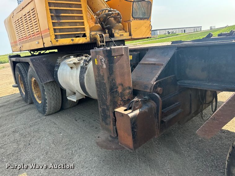 image for item LR9424 1971 Grove TM600 crane